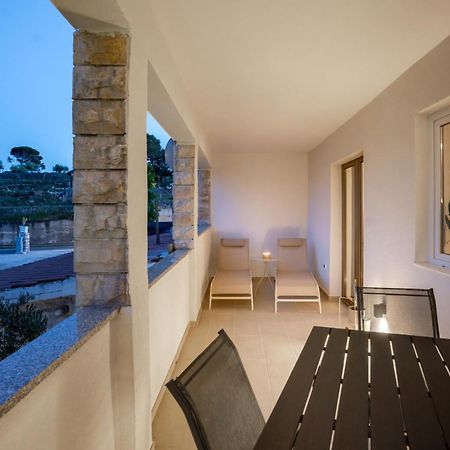 Grguric Apartments Palit Dış mekan fotoğraf