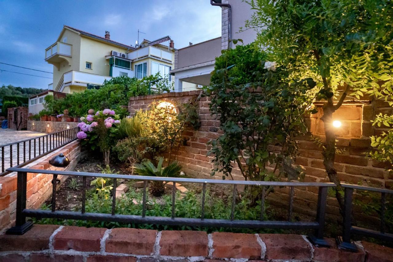 Grguric Apartments Palit Dış mekan fotoğraf